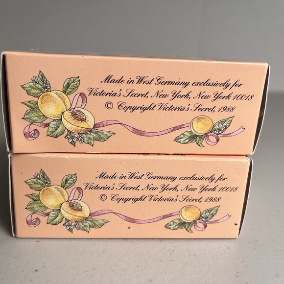 Vintage Victorias Secret Soap Apricot Glycerin Bar 4.4 oz Germany HTF 1988 Lot - Picture 6 of 10